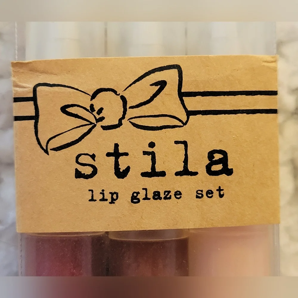 NIB Original Stila 3 pk Lip Glaze Set Strawberry Cream, Cranberry, Dazzleberry